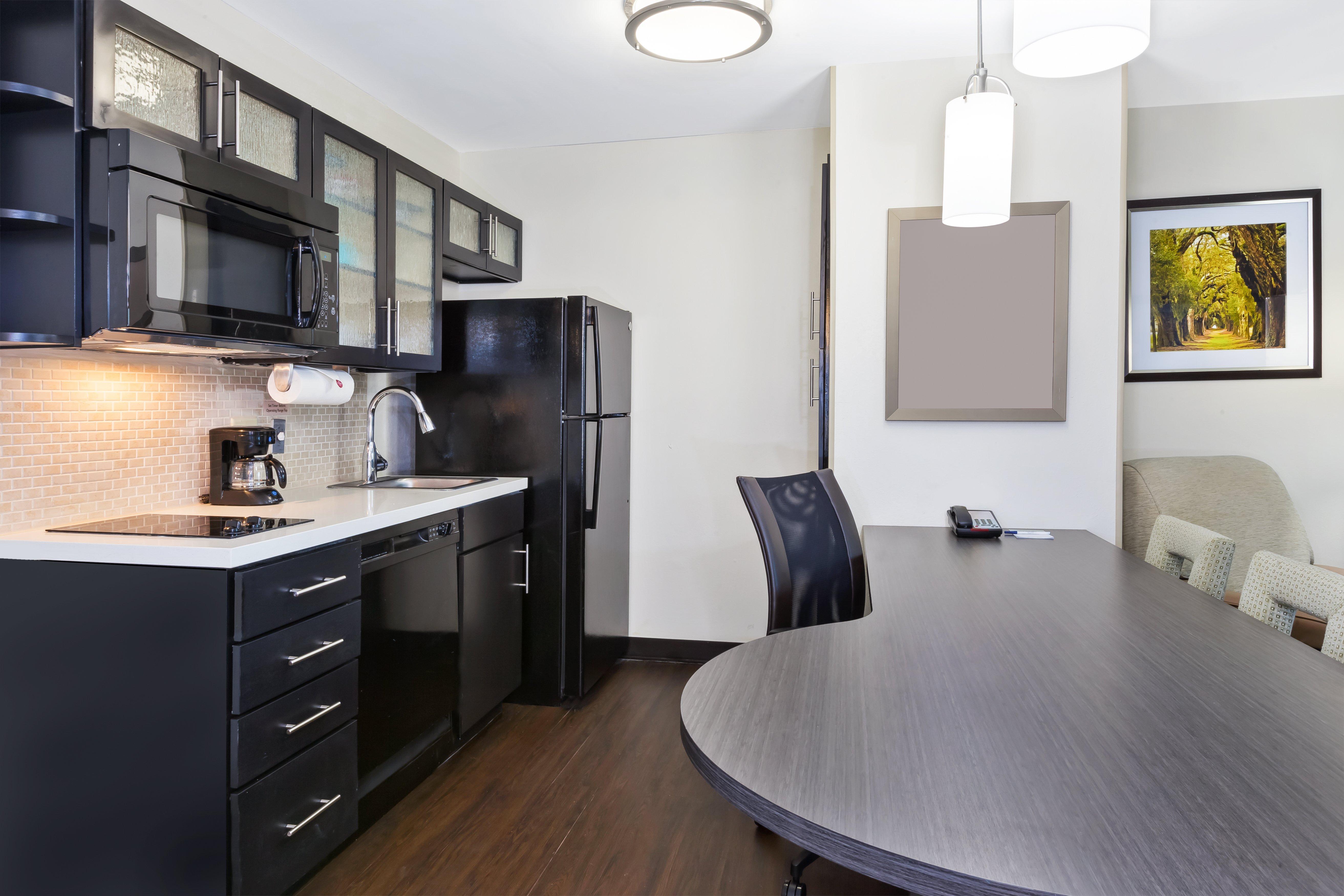 Candlewood Suites Huntersville-Lake Norman Area By Ihg Экстерьер фото