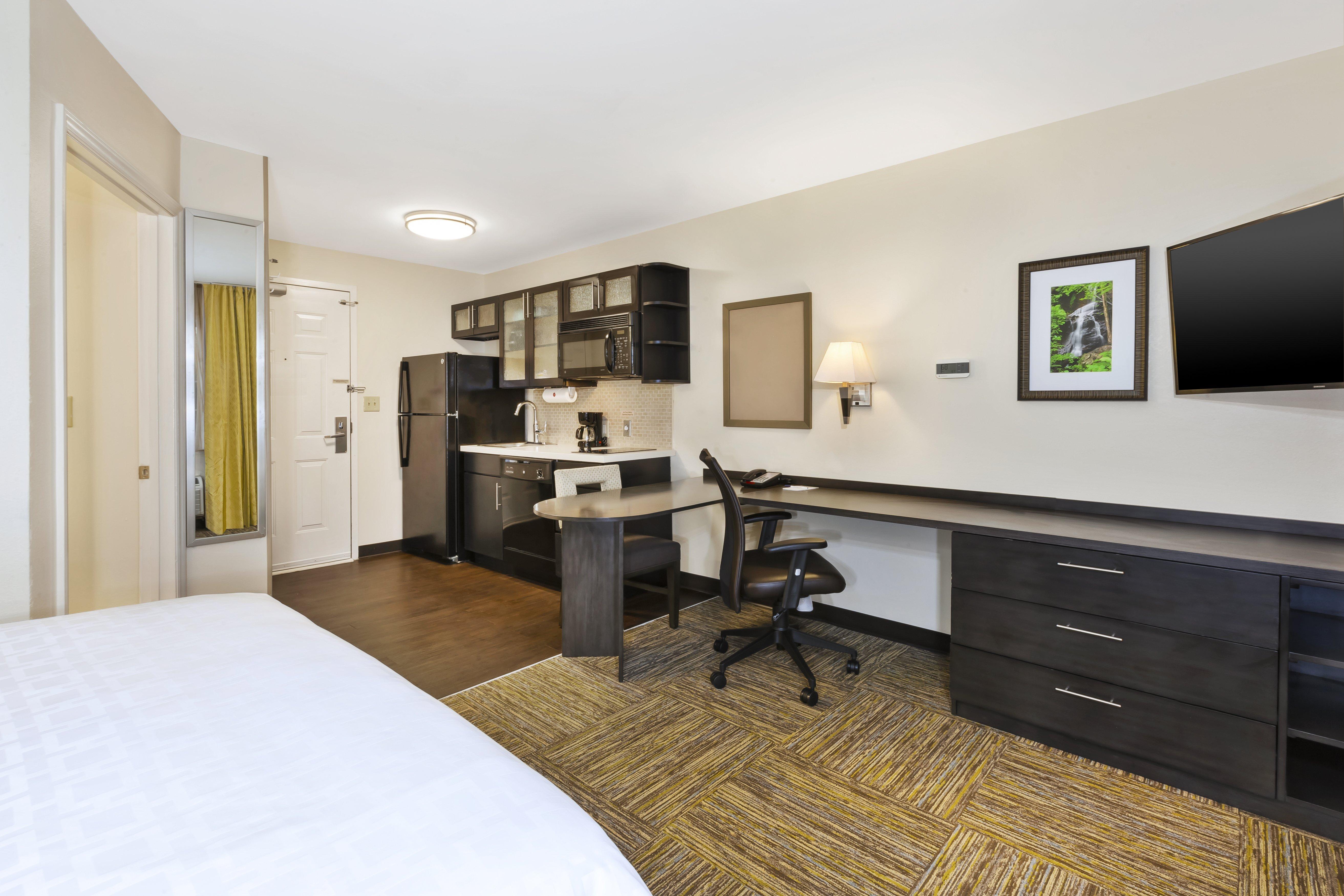 Candlewood Suites Huntersville-Lake Norman Area By Ihg Экстерьер фото