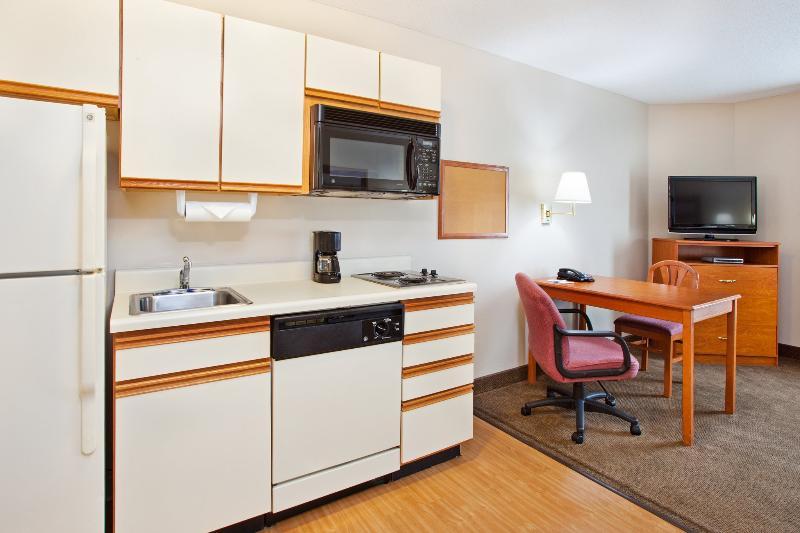 Candlewood Suites Huntersville-Lake Norman Area By Ihg Экстерьер фото