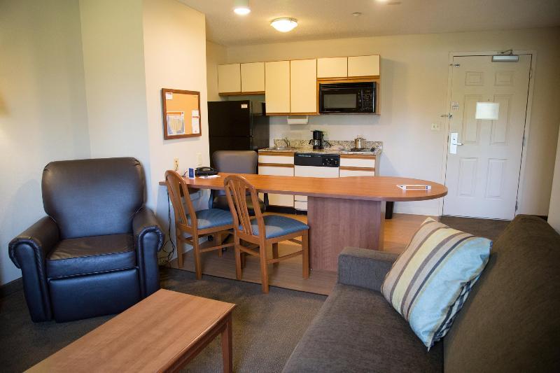 Candlewood Suites Huntersville-Lake Norman Area By Ihg Экстерьер фото