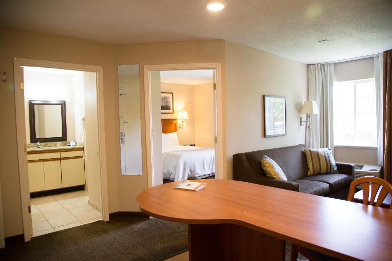 Candlewood Suites Huntersville-Lake Norman Area By Ihg Экстерьер фото