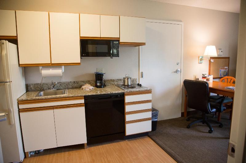 Candlewood Suites Huntersville-Lake Norman Area By Ihg Экстерьер фото