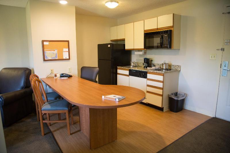 Candlewood Suites Huntersville-Lake Norman Area By Ihg Экстерьер фото