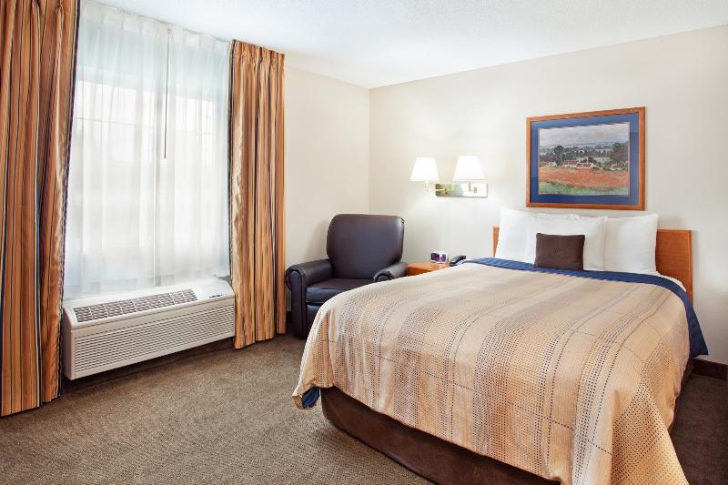 Candlewood Suites Huntersville-Lake Norman Area By Ihg Экстерьер фото