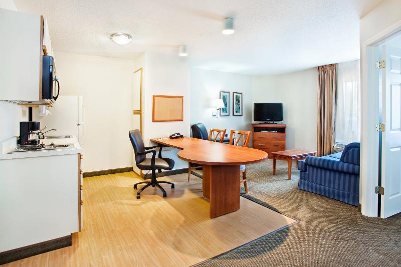 Candlewood Suites Huntersville-Lake Norman Area By Ihg Экстерьер фото
